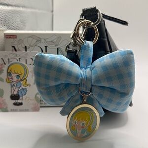 Pop Mart - Molly Daily Look Series Scented Pendants